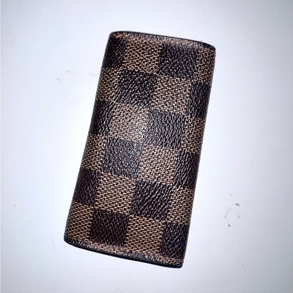 LOUIS VUITTON Damier Brown Checkered 4-Hook Key Holder Made in Paris, France - Picture 2 of 11